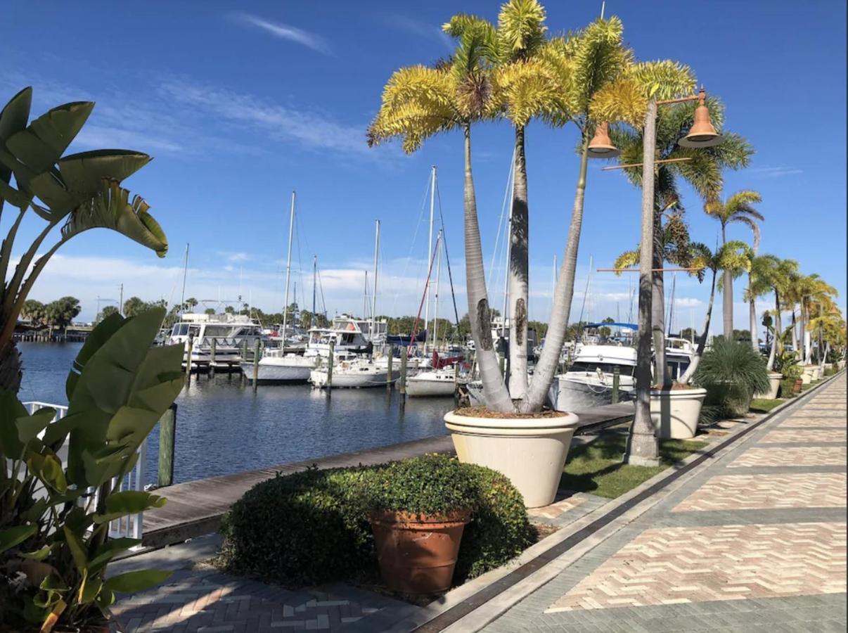 Beautiful New Luxury Townhome With Private Beach And Swimming Pools ラスキン エクステリア 写真