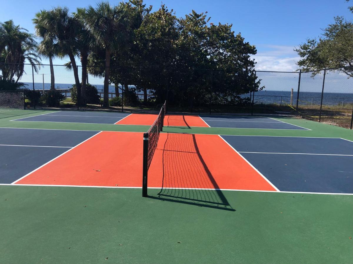 Beautiful New Luxury Townhome With Private Beach And Swimming Pools ラスキン エクステリア 写真