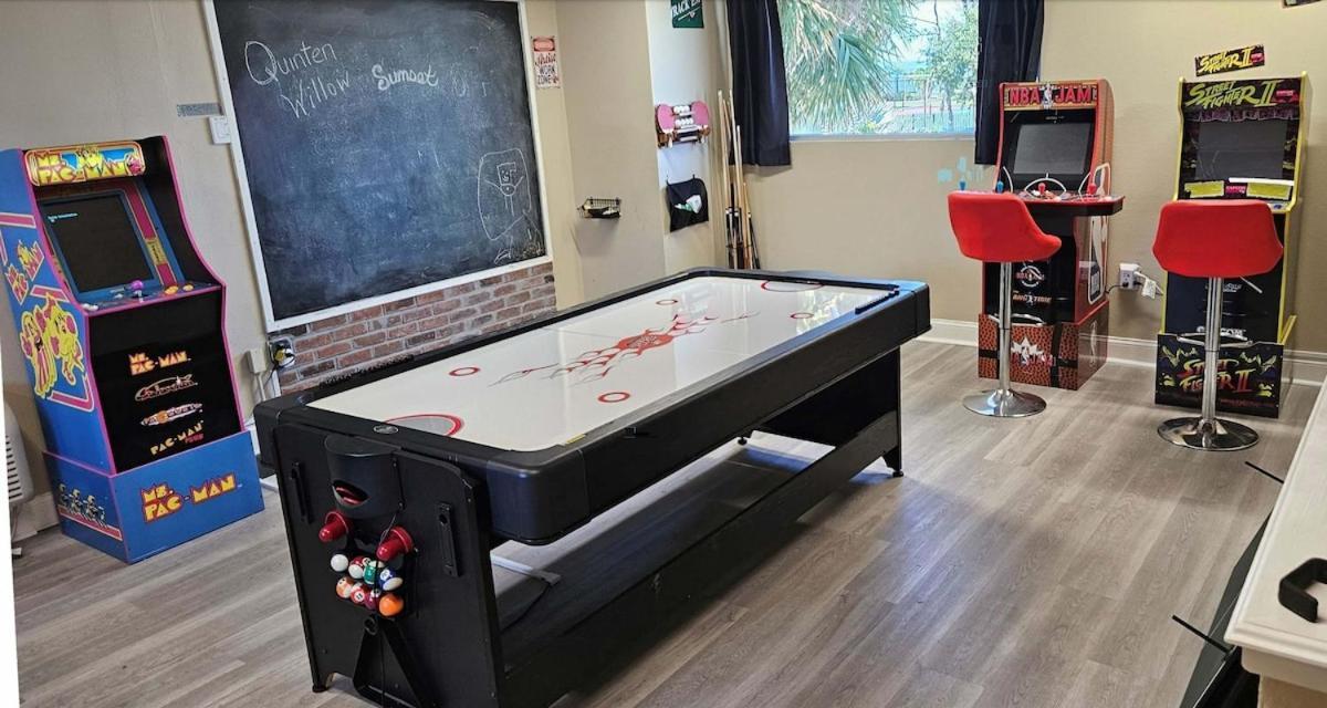 Beautiful New Luxury Townhome With Private Beach And Swimming Pools ラスキン エクステリア 写真