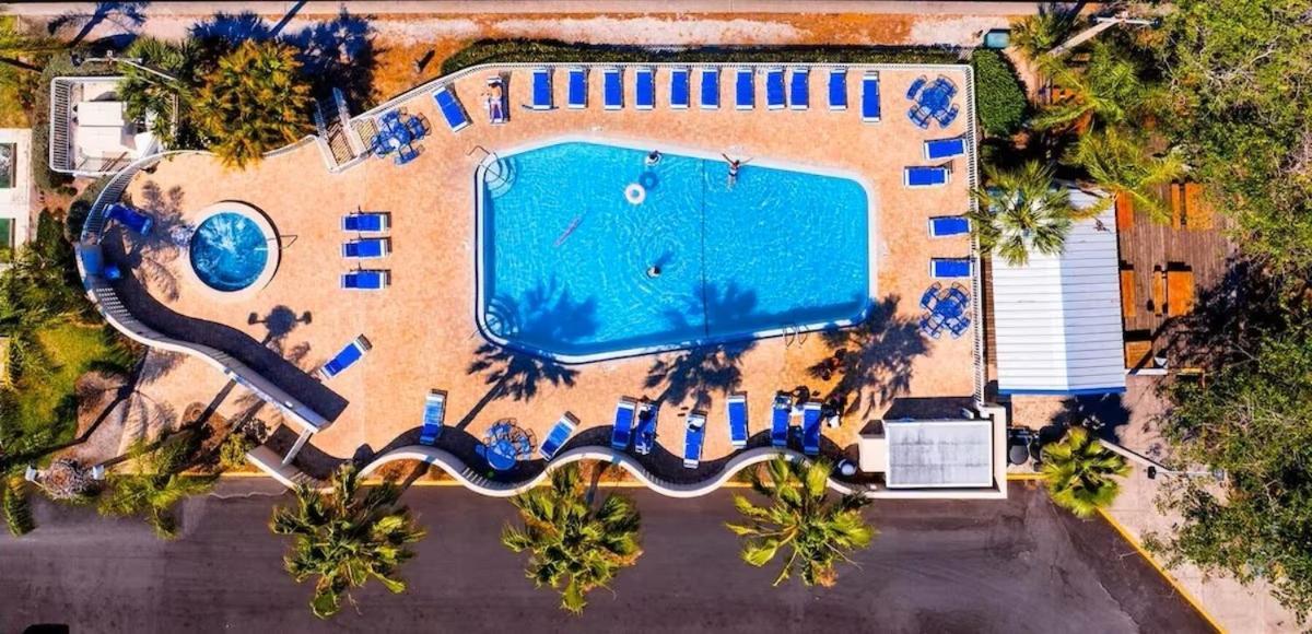Beautiful New Luxury Townhome With Private Beach And Swimming Pools ラスキン エクステリア 写真